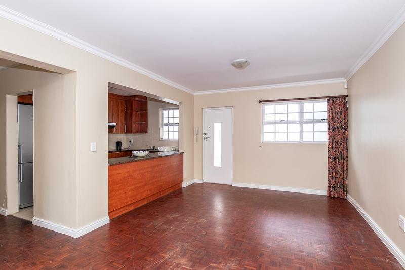 3 Bedroom Property for Sale in Sea Point Western Cape